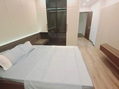 Chính chủ cho thuê MBKD mặt hồ hoàng càu 417