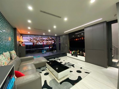 Chính chủ cho thuê MBKD mặt hồ hoàng càu 554