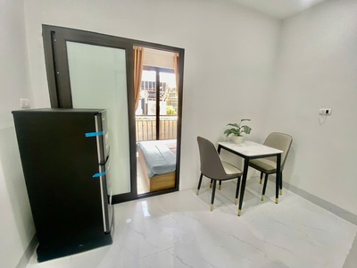 Chính chủ cho thuê MBKD mặt hồ hoàng càu 2301