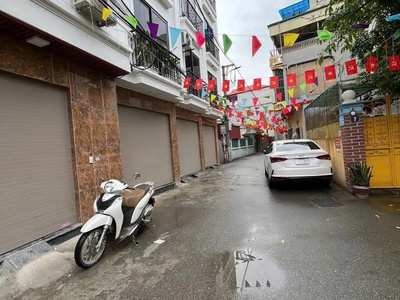 Chính chủ cho thuê MBKD mặt hồ hoàng càu 707