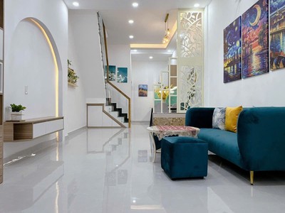 Chính chủ cho thuê MBKD mặt hồ hoàng càu 2096