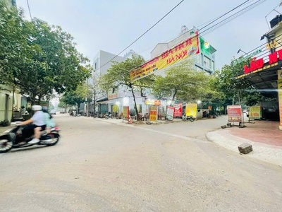 Chính chủ cho thuê MBKD mặt hồ hoàng càu 749