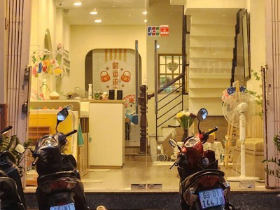 Chính chủ cho thuê MBKD mặt hồ hoàng càu 683