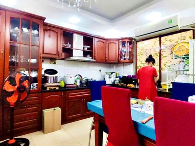 Chính chủ cho thuê MBKD mặt hồ hoàng càu 1036