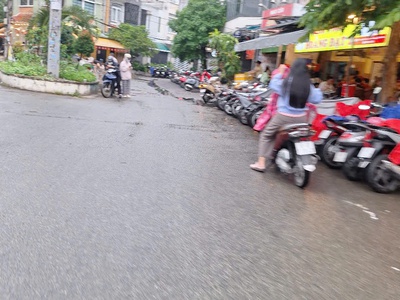 Chính chủ cho thuê MBKD mặt hồ hoàng càu 1225