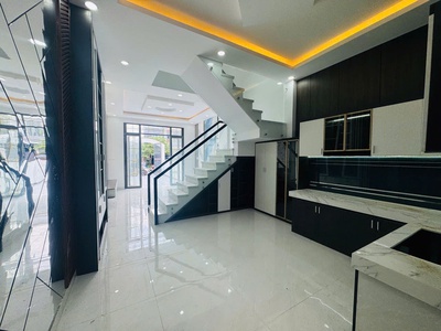 Chính chủ cho thuê MBKD mặt hồ hoàng càu 1622
