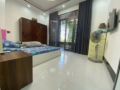 Chính chủ cho thuê MBKD mặt hồ hoàng càu 1538