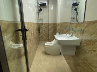 Chính chủ cho thuê MBKD mặt hồ hoàng càu 1590