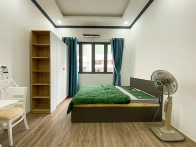 Chính chủ cho thuê MBKD mặt hồ hoàng càu 1568