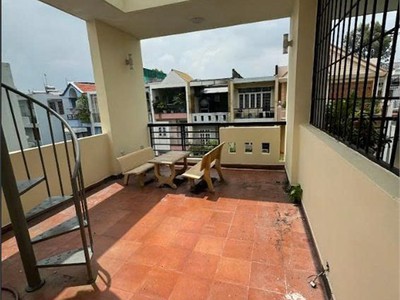 Chính chủ cho thuê MBKD mặt hồ hoàng càu 2079