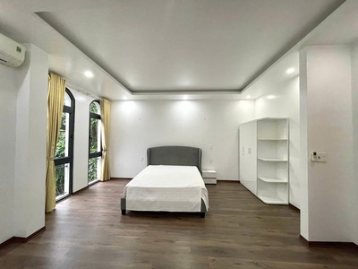 Cho thuê nguyên căn Vin Imperia siêu đẹp giá cực tốt 3