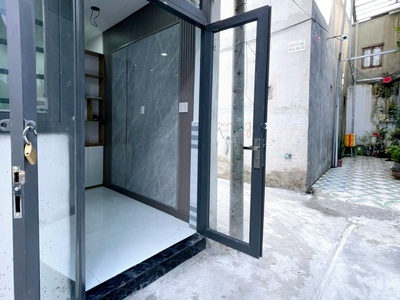 Chính chủ cho thuê MBKD mặt hồ hoàng càu 4109
