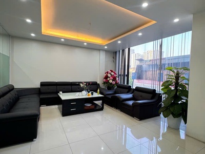 Chính chủ cho thuê MBKD mặt hồ hoàng càu 3945