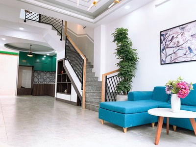 Chính chủ cho thuê MBKD mặt hồ hoàng càu 3400