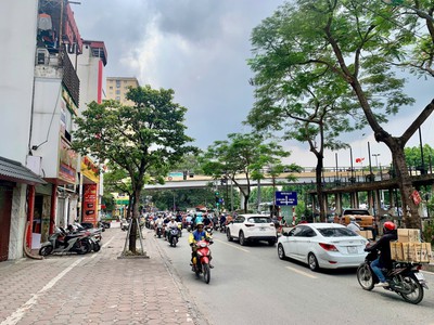 Chính chủ cho thuê MBKD mặt hồ hoàng càu 2668