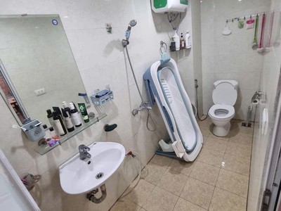 Chính chủ cho thuê MBKD mặt hồ hoàng càu 3323