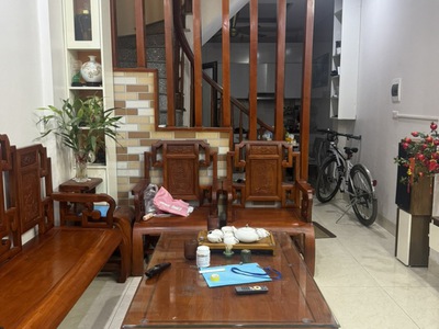 Trung tâm hà đông- gần ngã tư vạn phúc  tố hữu - ô tô đỗ cửa- nhà 2 thoáng- full nội thất ở ngay 2