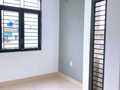 Chính chủ cho thuê MBKD mặt hồ hoàng càu 3776