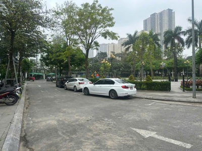 Chính chủ cho thuê MBKD mặt hồ hoàng càu 3073