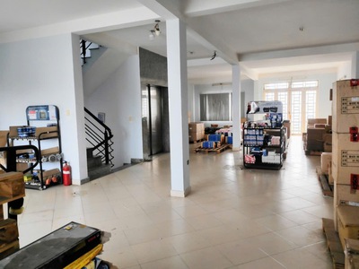 Chính chủ cho thuê MBKD mặt hồ hoàng càu 3938