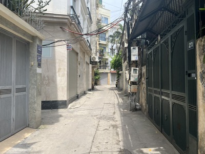 Bán nhà phố lạc trung ngõ nông ô tô thang máy dòng tiền 50 triệu khu vực đắt đỏ 70m2 giá 18 tỷ 0