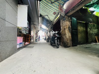 Chính chủ cho thuê MBKD mặt hồ hoàng càu 4055