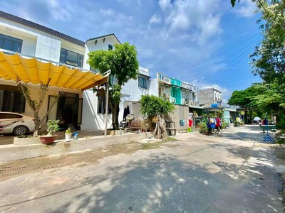 Chính chủ cho thuê MBKD mặt hồ hoàng càu 3239