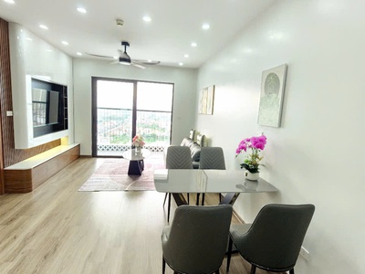 Chính chủ cho thuê MBKD mặt hồ hoàng càu 3765
