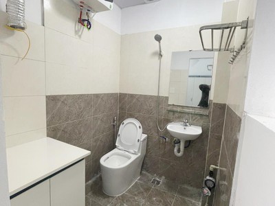 Chính chủ cho thuê MBKD mặt hồ hoàng càu 3169