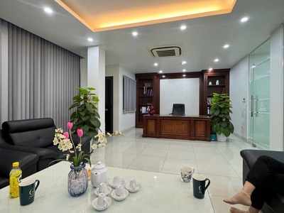 Chính chủ cho thuê MBKD mặt hồ hoàng càu 3947