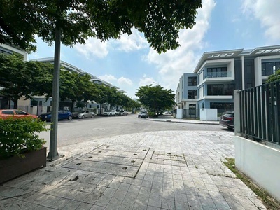Chính chủ cho thuê MBKD mặt hồ hoàng càu 3951
