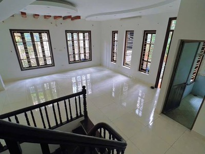 Nhỉnh 11t - nhà 5t dân xây- ô tô đỗ cửa -bồ đề-long biên . 2