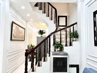 Chính chủ cho thuê MBKD mặt hồ hoàng càu 2957