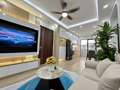 Chính chủ cho thuê MBKD mặt hồ hoàng càu 3918