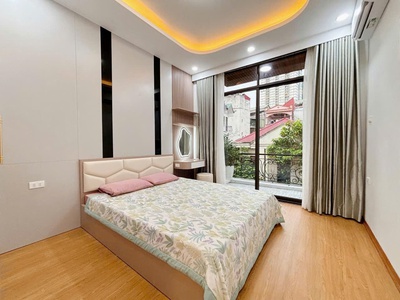 Chính chủ cho thuê MBKD mặt hồ hoàng càu 4007