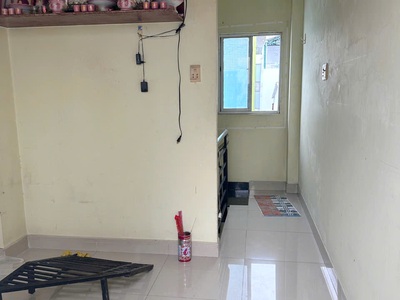 Nhà 1 sẹc hẻm 3m, cách chỗ đậu xe hơi 30m hưng phú p8q8 3