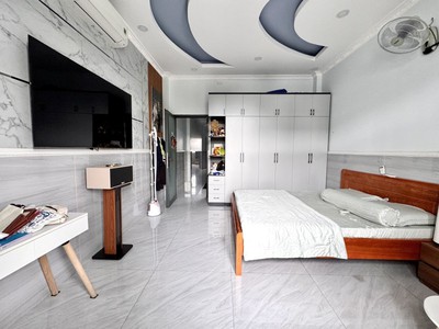 Bán nhà đẹp 3 tầng đông hòa,shr đường nhựa 13m,gần trường đông hòa 3