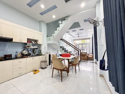 Chính chủ cho thuê MBKD mặt hồ hoàng càu 3174