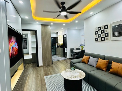 Chính chủ cho thuê MBKD mặt hồ hoàng càu 4012