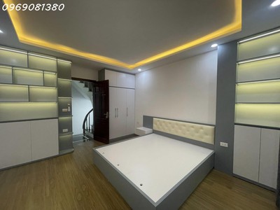 Bán nhà hạ đình   30m 6t mt 3,9m giá 7,5 tỷ còn thương lượng   nhà mới full nội thất 1