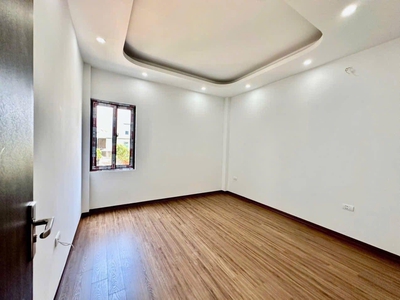 Chính chủ cho thuê MBKD mặt hồ hoàng càu 3124