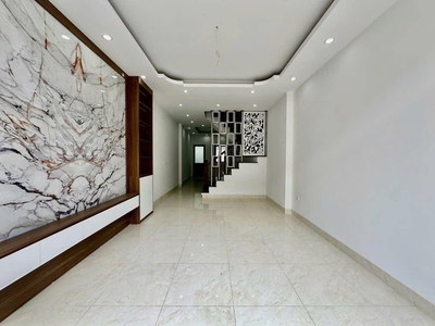 Chính chủ cho thuê MBKD mặt hồ hoàng càu 3122