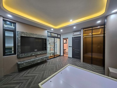 Bán nhà trung tâm bồ đề 50m2 6t, mặt tiền quyền lực, lô góc, full nội thất - 12.x tỷ 3