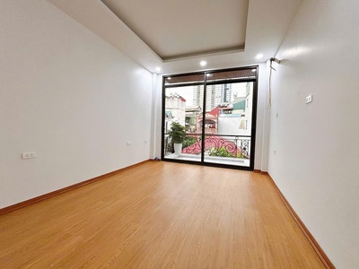 Chính chủ cho thuê MBKD mặt hồ hoàng càu 4009