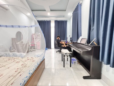 Chính chủ cho thuê MBKD mặt hồ hoàng càu 3177