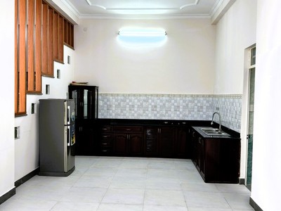 Cho thuê nhà biệt thự phố 2 tầng, 120m2, phù hợp làm văn phòng 1