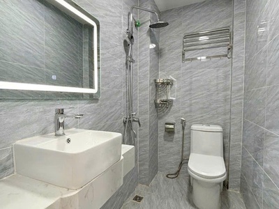 Chính chủ cho thuê MBKD mặt hồ hoàng càu 4010