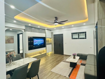 Chính chủ cho thuê MBKD mặt hồ hoàng càu 3740