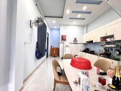 Chính chủ cho thuê MBKD mặt hồ hoàng càu 3116