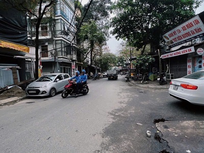 Đáng chú ý- nhà mặt phố kim đồng, giáp bát 57m 5t   vỉa hè - kinh doanh, ô tô tránh. giá chỉ 1x tỷ 0